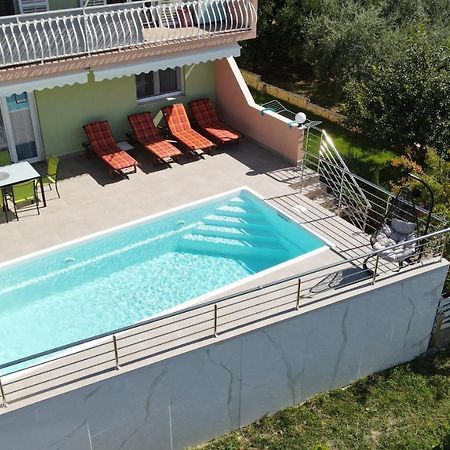 Apartment M&M With Private Pool Kučine Eksteriør billede