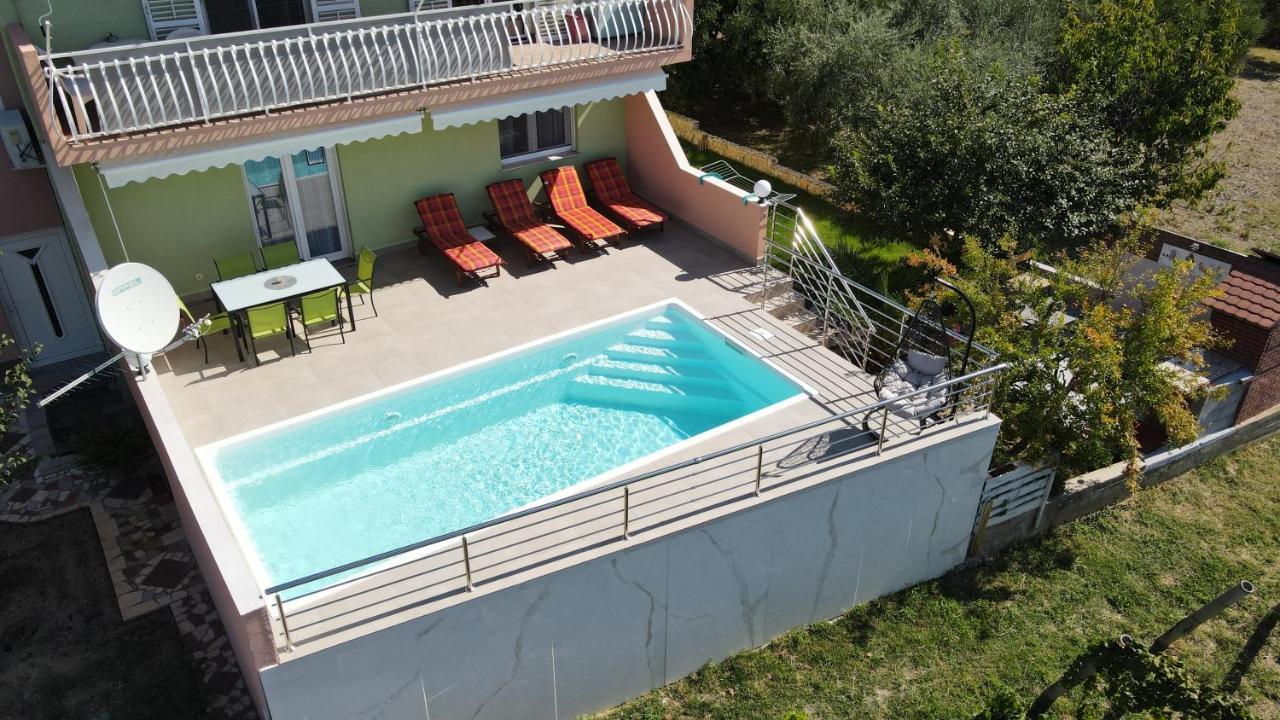 Apartment M&M With Private Pool Kučine Eksteriør billede
